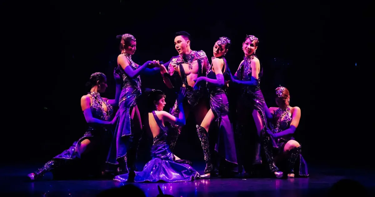 โชว์การแสดงระดับโลกที่ simon cabaret phuket